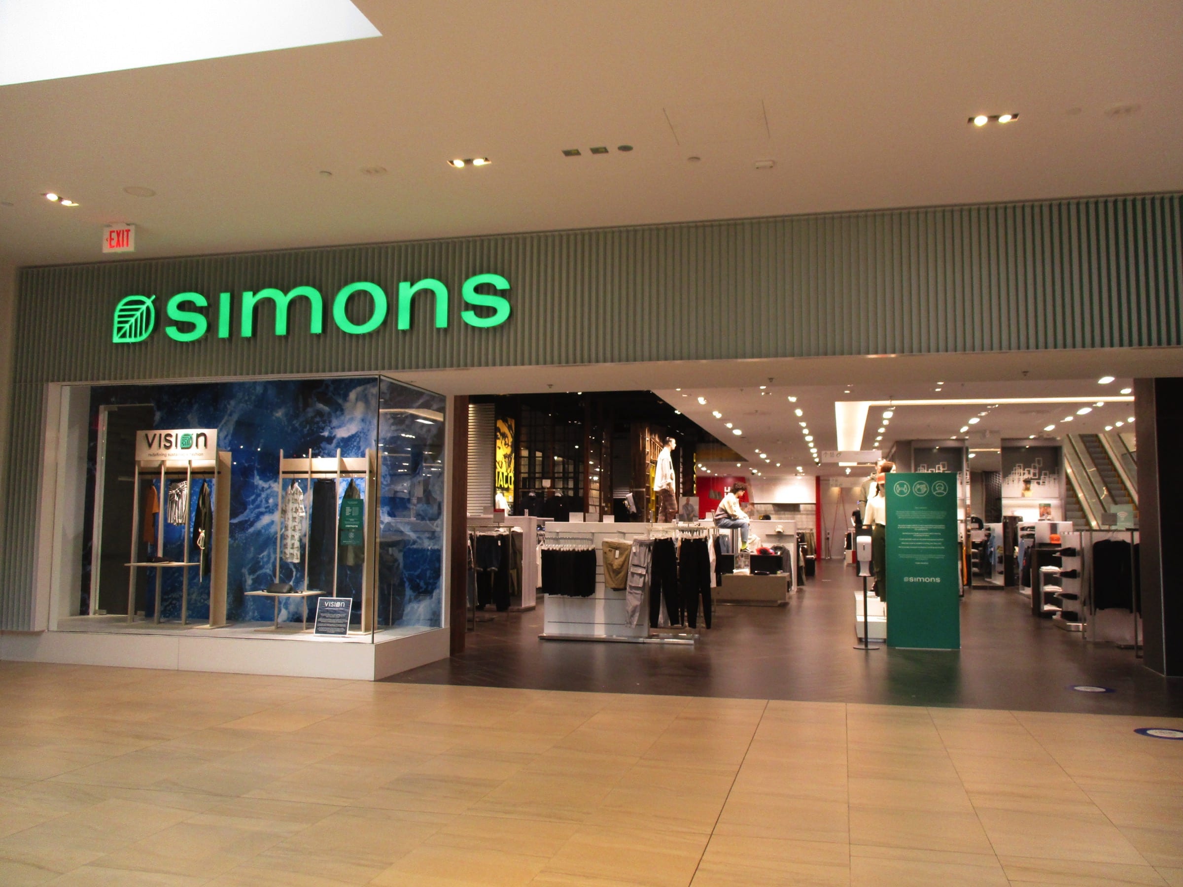 Les boîtiers lumineux des magasins Simons : un exemple éloquent !